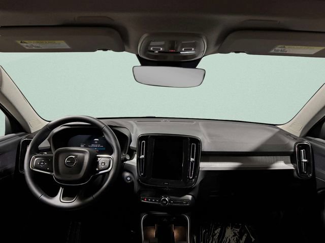 Used 2025 Volvo XC40 B5 Core AWD/4WD image 11
