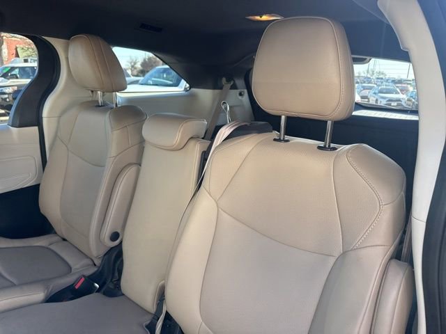 Used 2021 Toyota Sienna XLE image 10