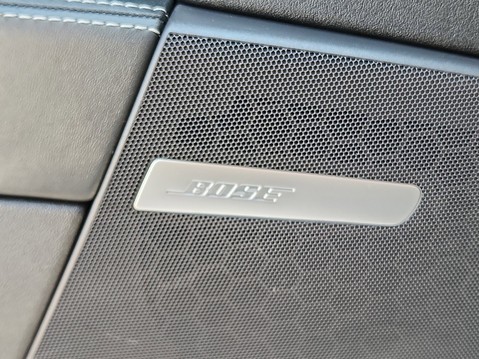 Used 2015 Audi TT 2.0T w/ S Line Plus Carbon Package image 12