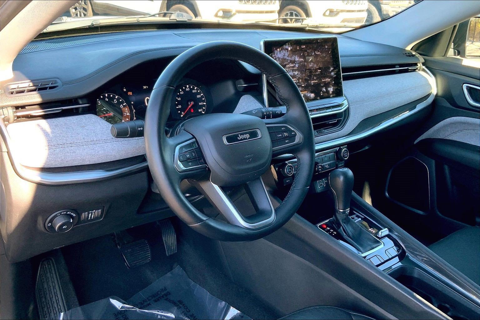 Certified 2022 Jeep Compass Latitude image 16