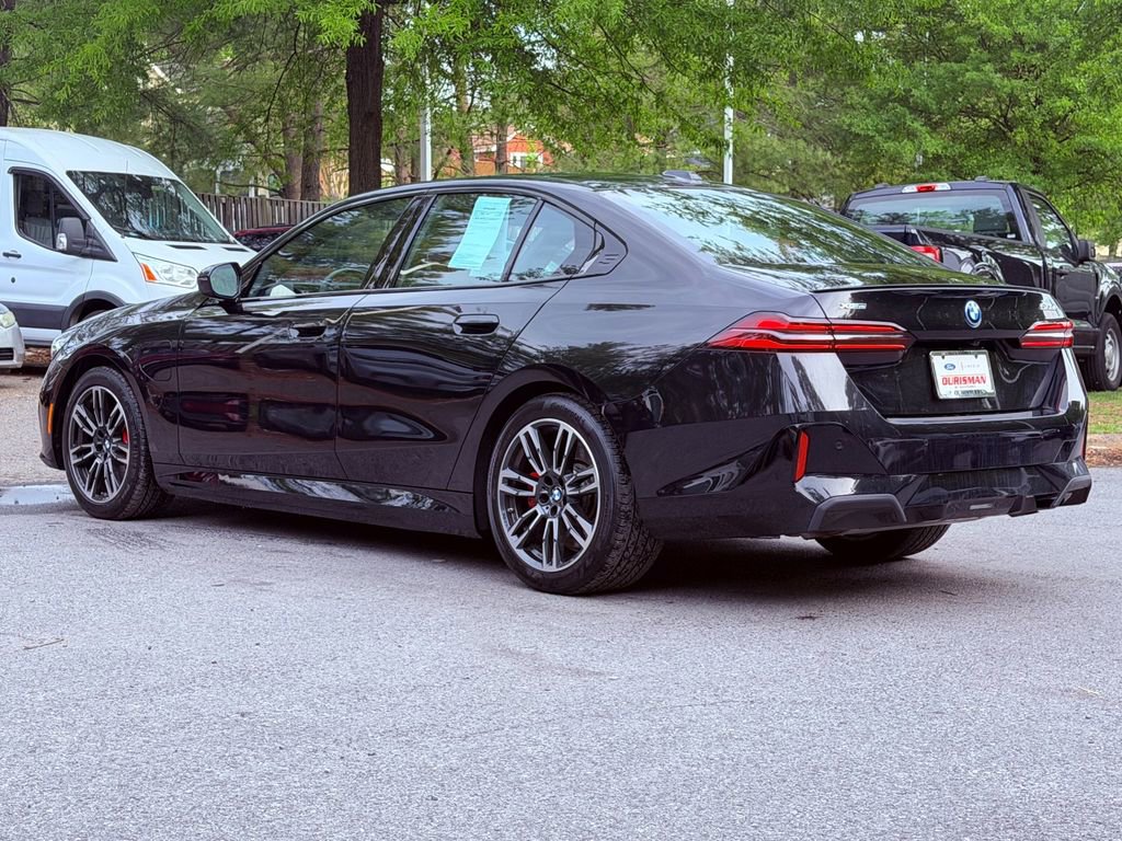 Used 2026 BMW 550e xDrive AWD/4WD image 5