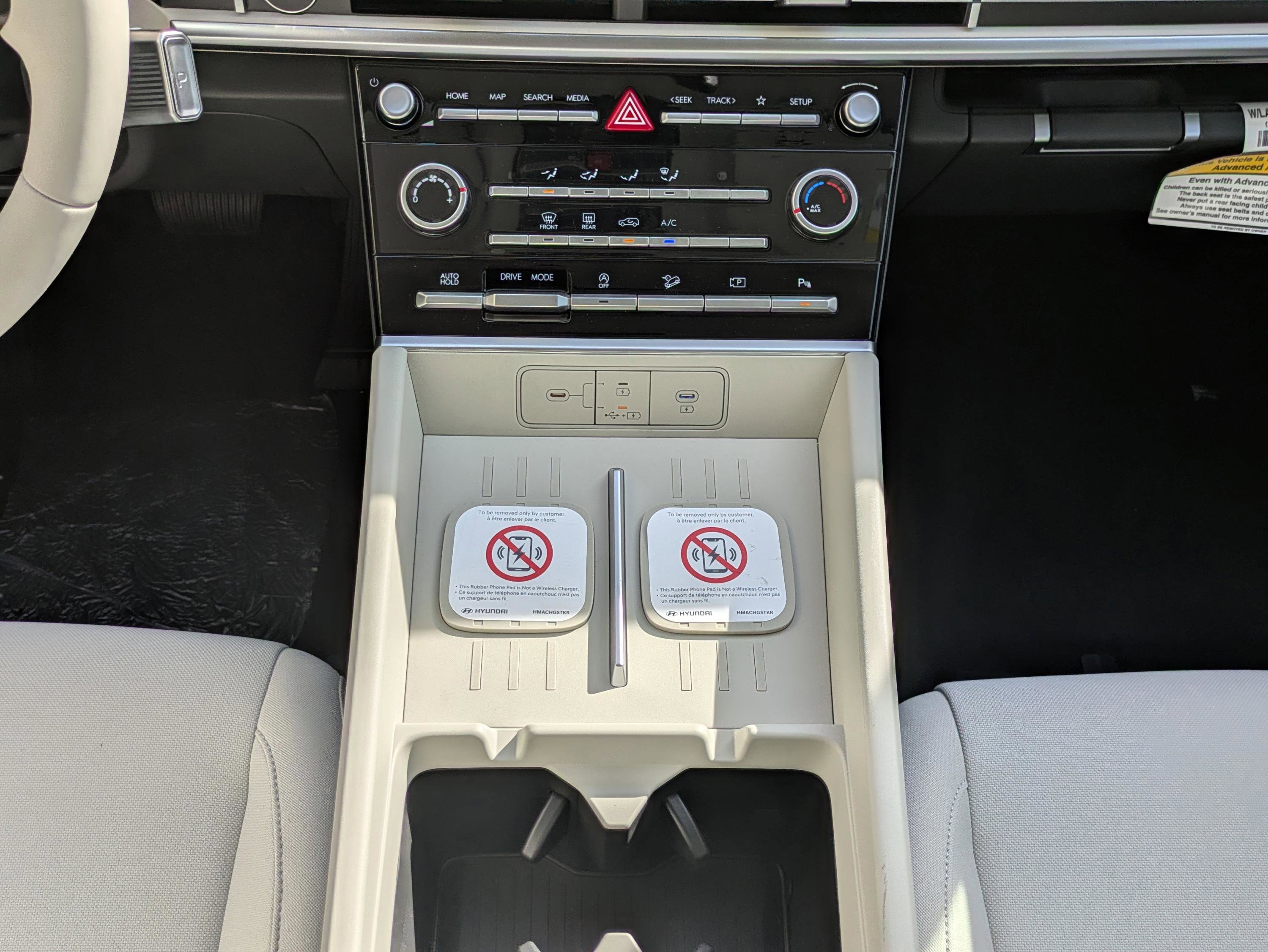 New 2026 Hyundai Santa Fe SE w/ Tow & Go Package image 19
