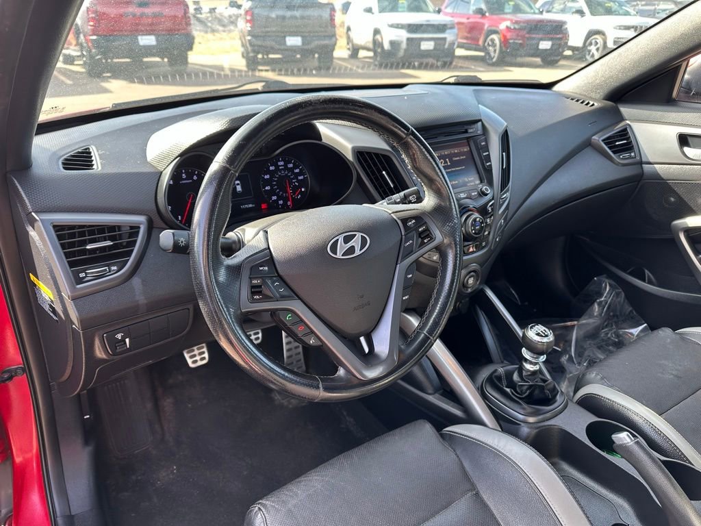 Used 2016 Hyundai Veloster Turbo FWD image 15