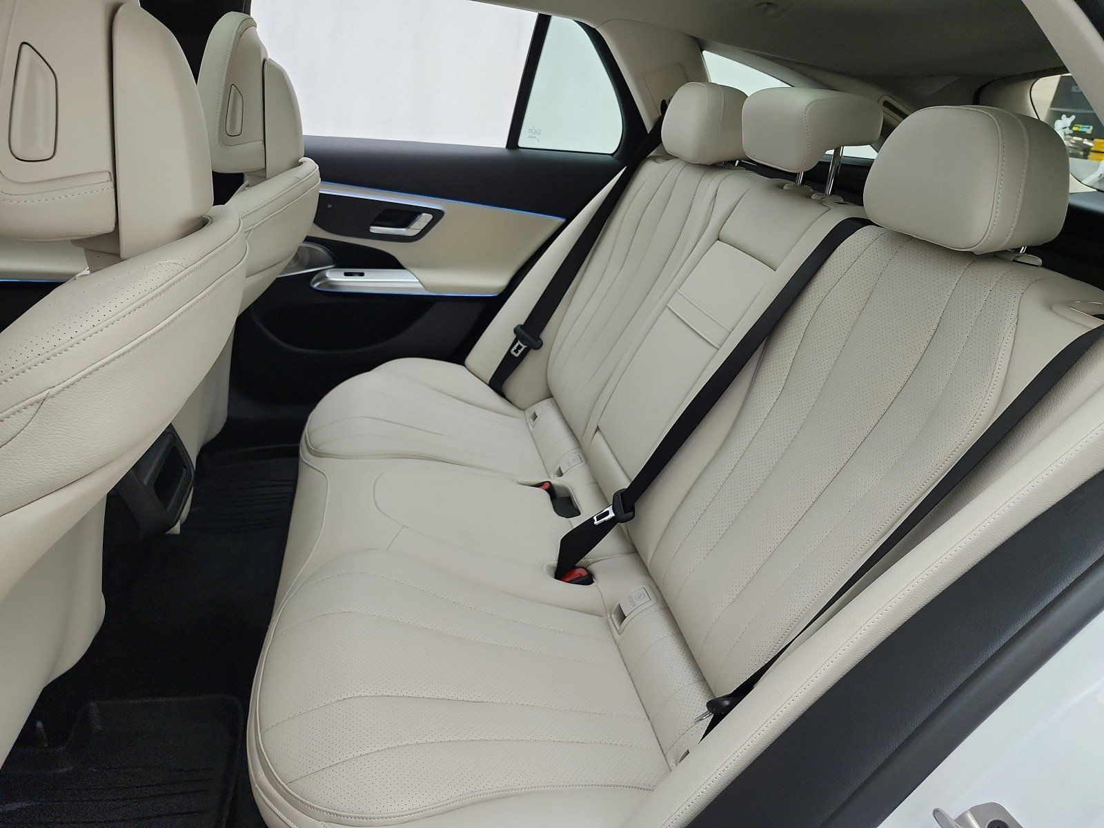 New 2027 Mercedes-Benz E 450 4MATIC All-Terrain Wagon image 11
