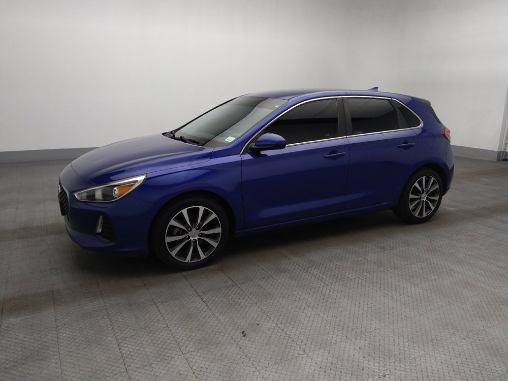 Used 2019 Hyundai Elantra GT image 2