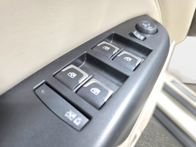 Used 2014 Cadillac SRX Luxury w/ Driver Awareness Package AWD/4WD image 26