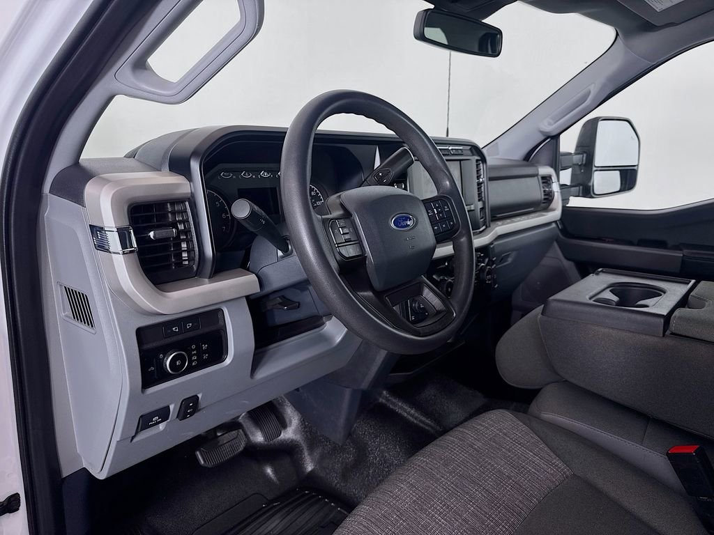 Used 2023 Ford F350 XLT w/ 360-Degree Camera Package image 9