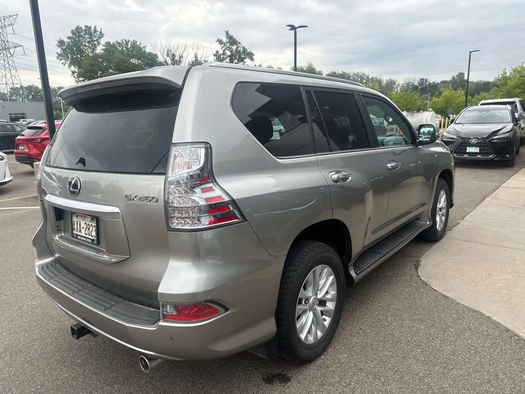 Certified 2022 Lexus GX 460 Premium w/ Premium Package AWD/4WD image 12