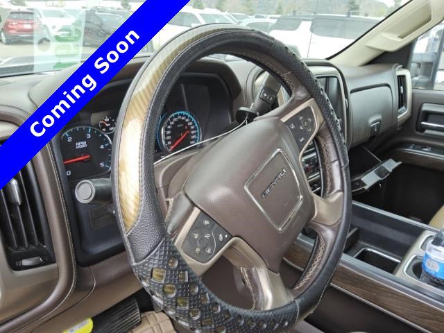 Used 2018 GMC Sierra 2500 Denali w/ Duramax Plus Package AWD/4WD image 14