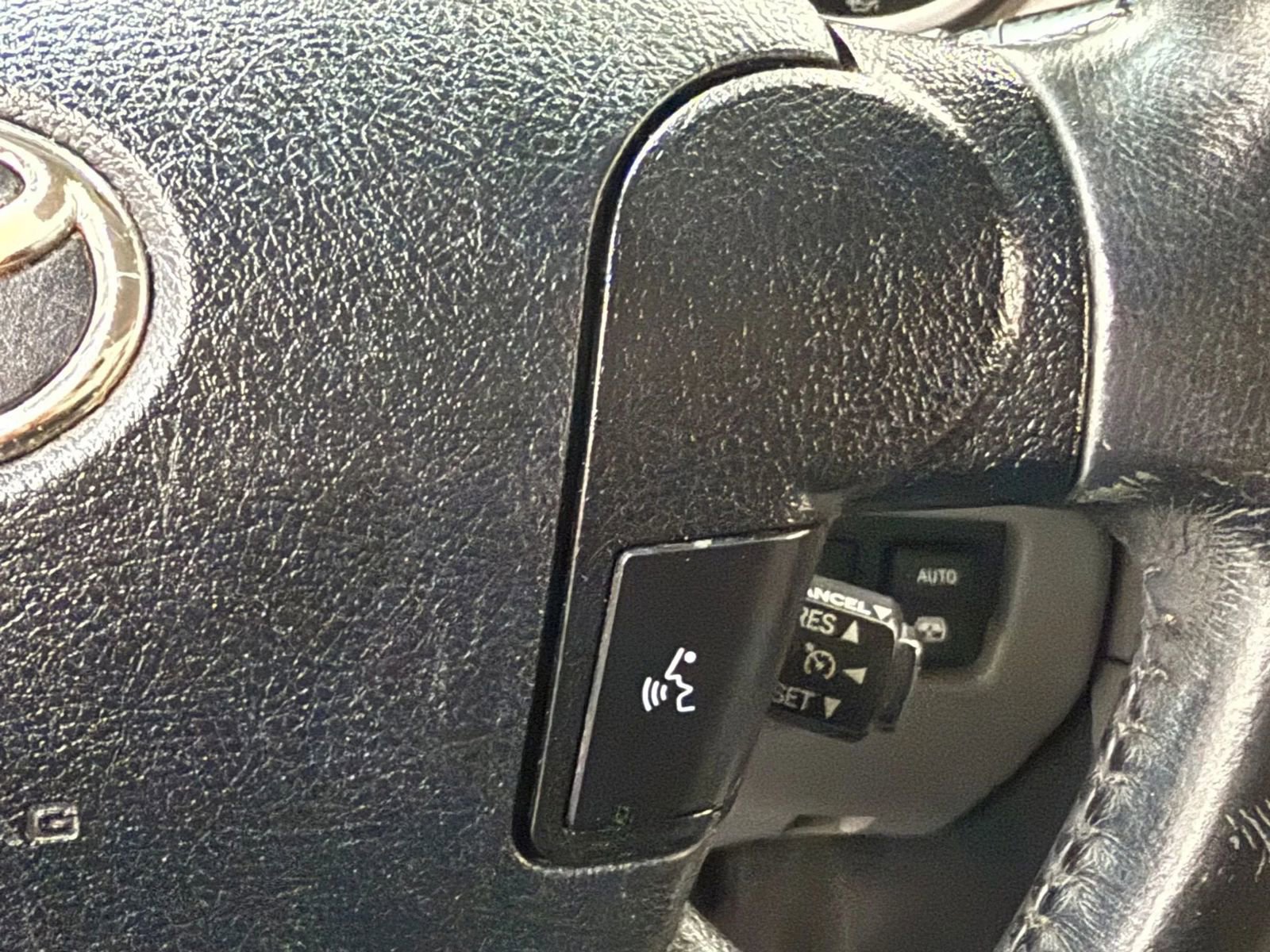 Used 2013 Toyota Sequoia SR5 image 27