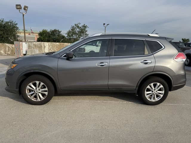 Used 2016 Nissan Rogue SV AWD/4WD image 7
