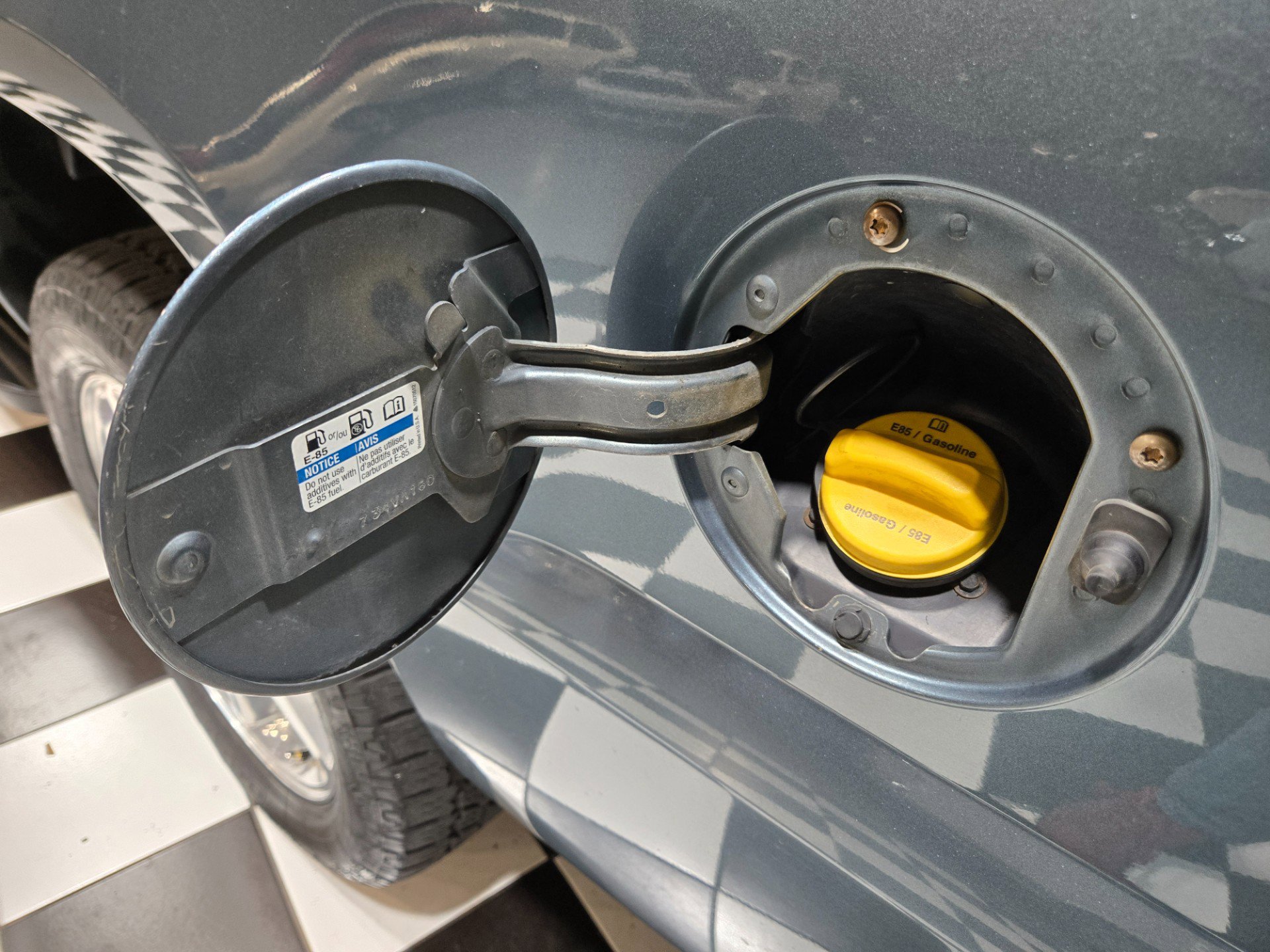 Used 2008 Chevrolet Avalanche LTZ w/ LTZ Preferred Equipment Group image 45