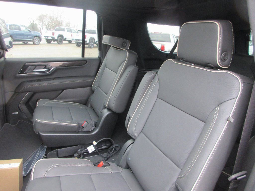 New 2026 GMC Yukon XL Elevation w/ Elevation Premium Package image 14