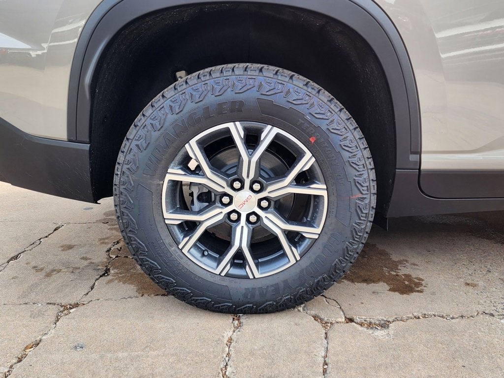 New 2026 GMC Acadia AT4 image 57