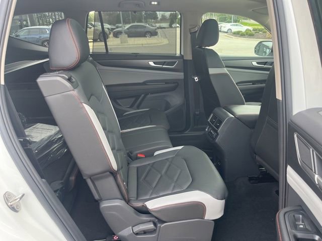 New 2026 Volkswagen Atlas Peak Edition image 31