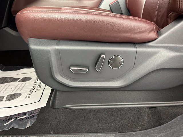 Used 2024 Ford Expedition Limited RWD image 34