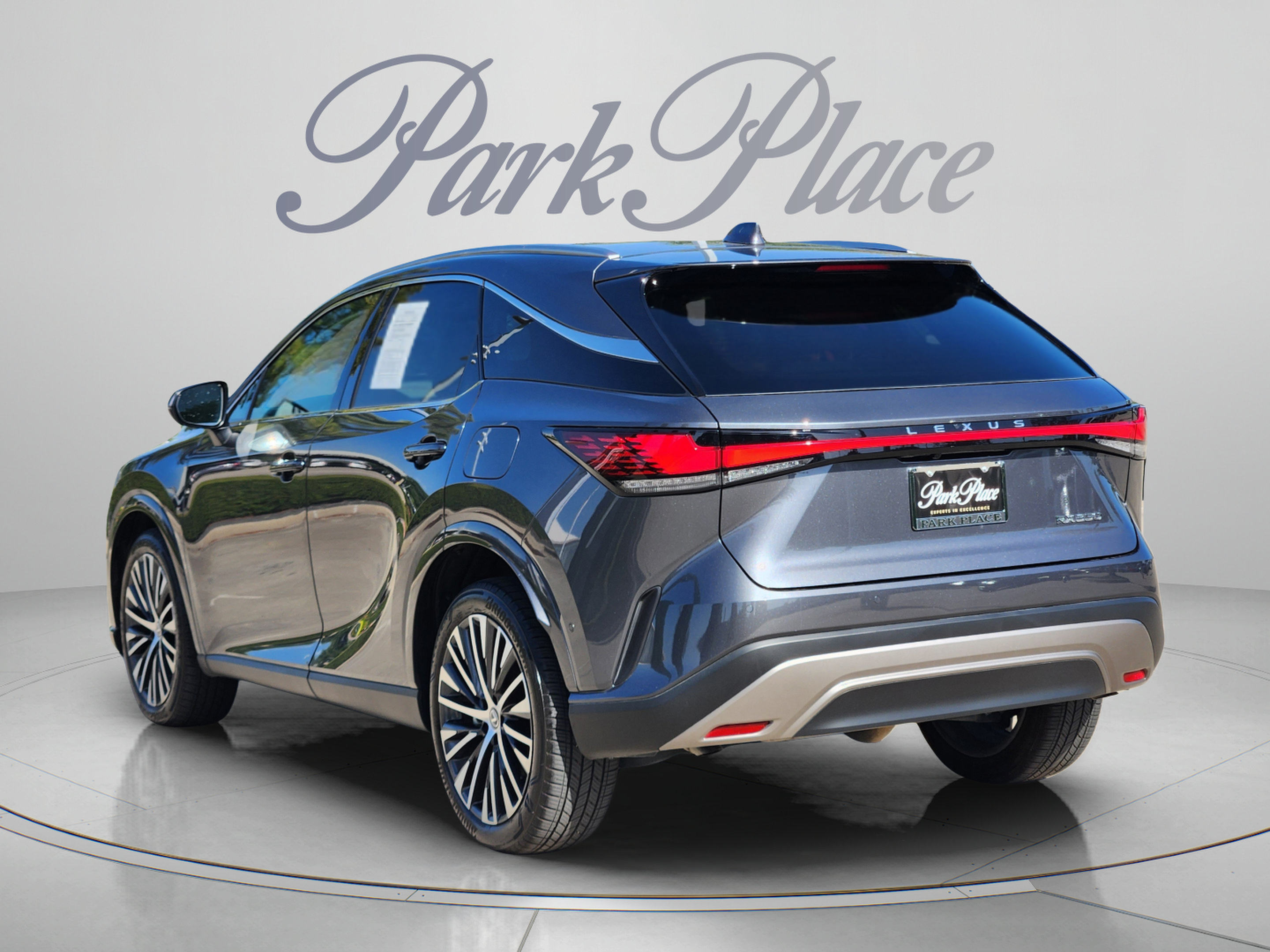 Used 2025 Lexus RX 350 Premium Plus w/ Convenience Package FWD image 3