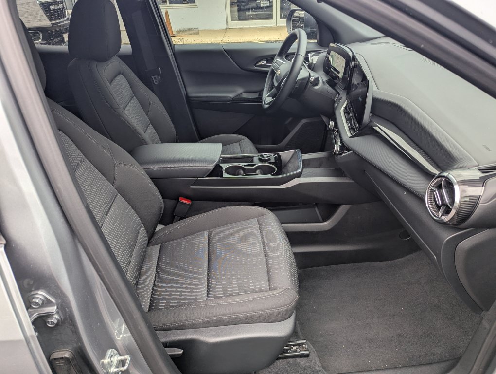 Certified 2026 Chevrolet Equinox LT AWD/4WD image 6