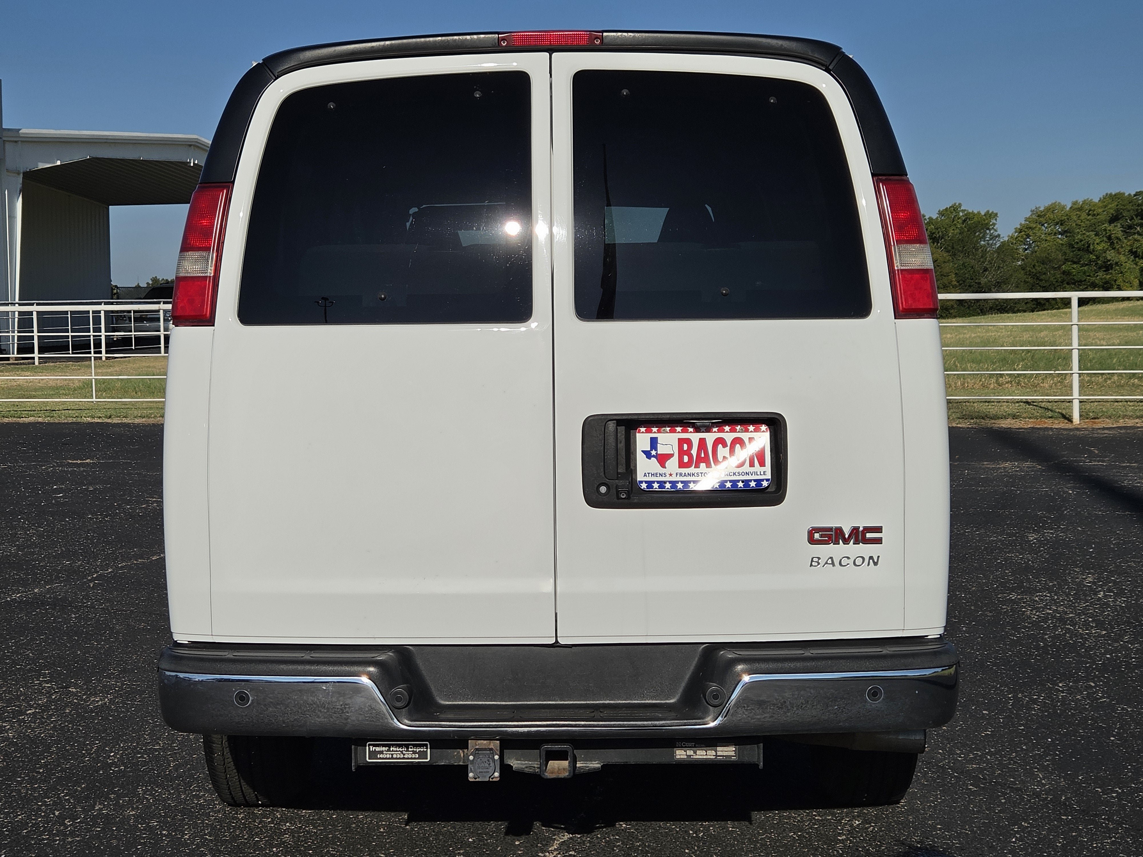Used 2016 GMC Savana 3500 LT w/ LT Preferred Equipment Group RWD image 5