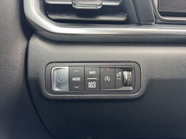 Used 2025 GMC Terrain Elevation AWD/4WD image 19