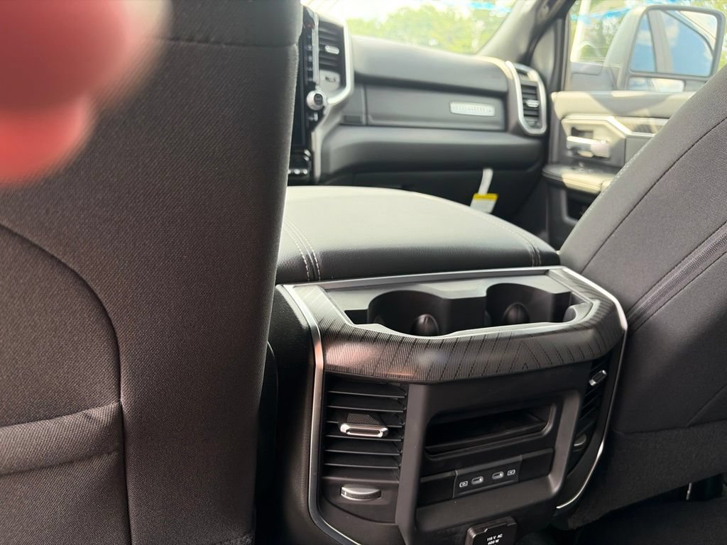 New 2026 RAM 2500 Big Horn AWD/4WD image 16