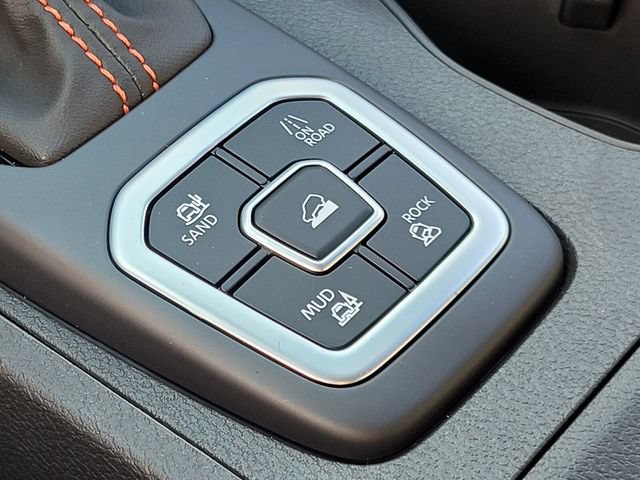 New 2026 Nissan Frontier PRO-4X w/ Pro-4x Convenience Package AWD/4WD image 19