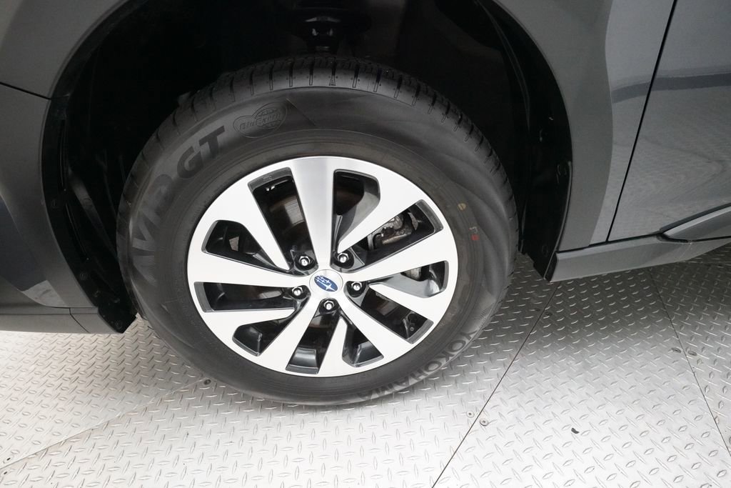 Used 2024 Subaru Outback Premium image 27