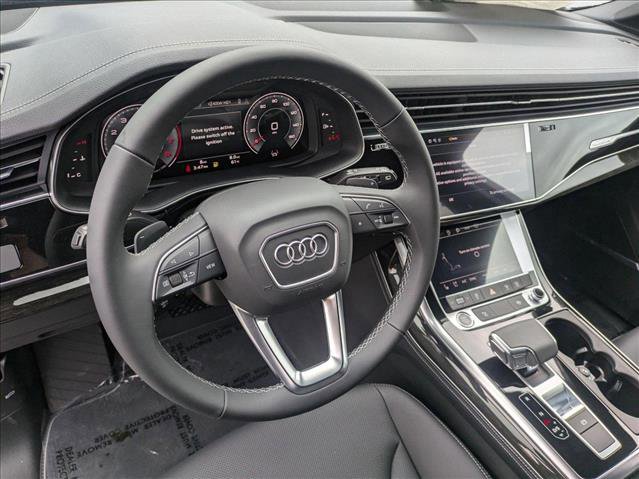 New 2025 Audi Q7 3.0T Premium Plus image 3