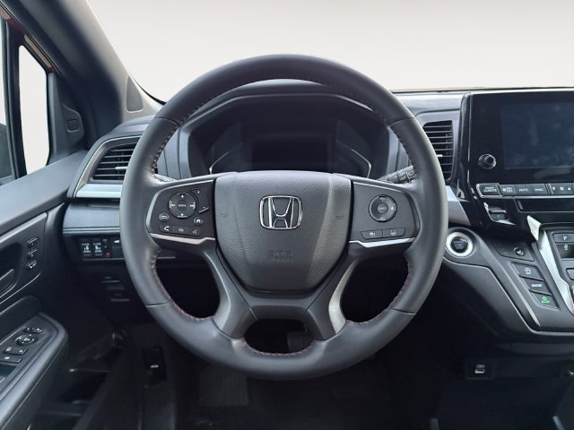 Used 2023 Honda Odyssey Sport image 12
