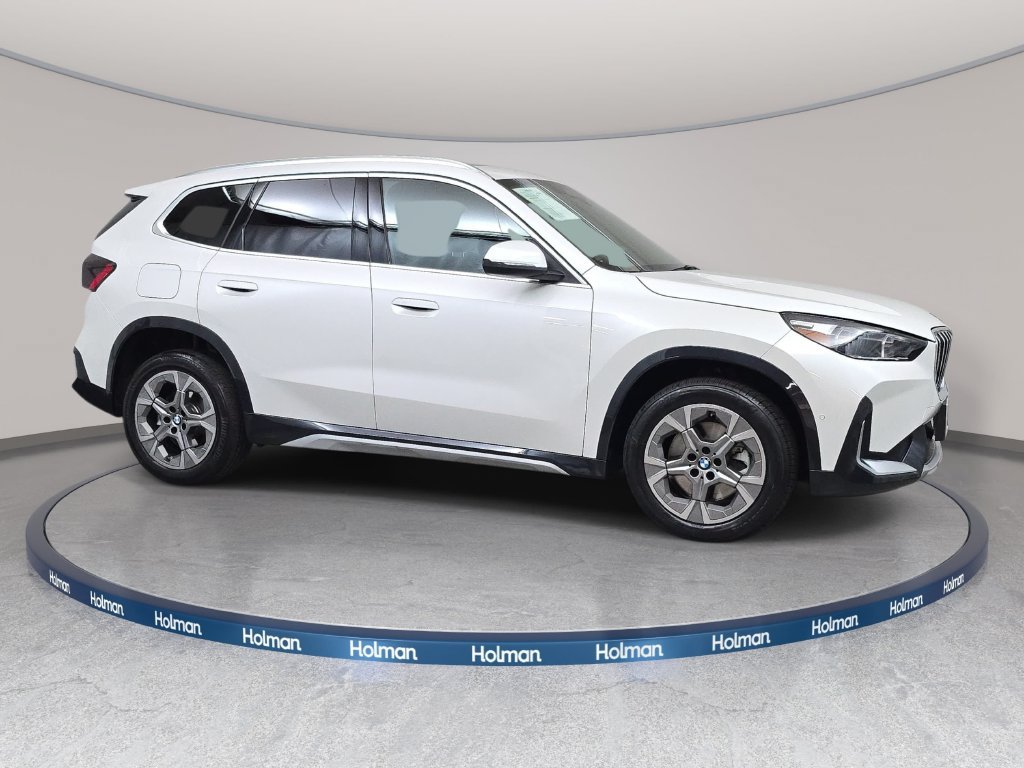 Used 2025 BMW X1 xDrive28i w/ Convenience Package AWD/4WD image 4
