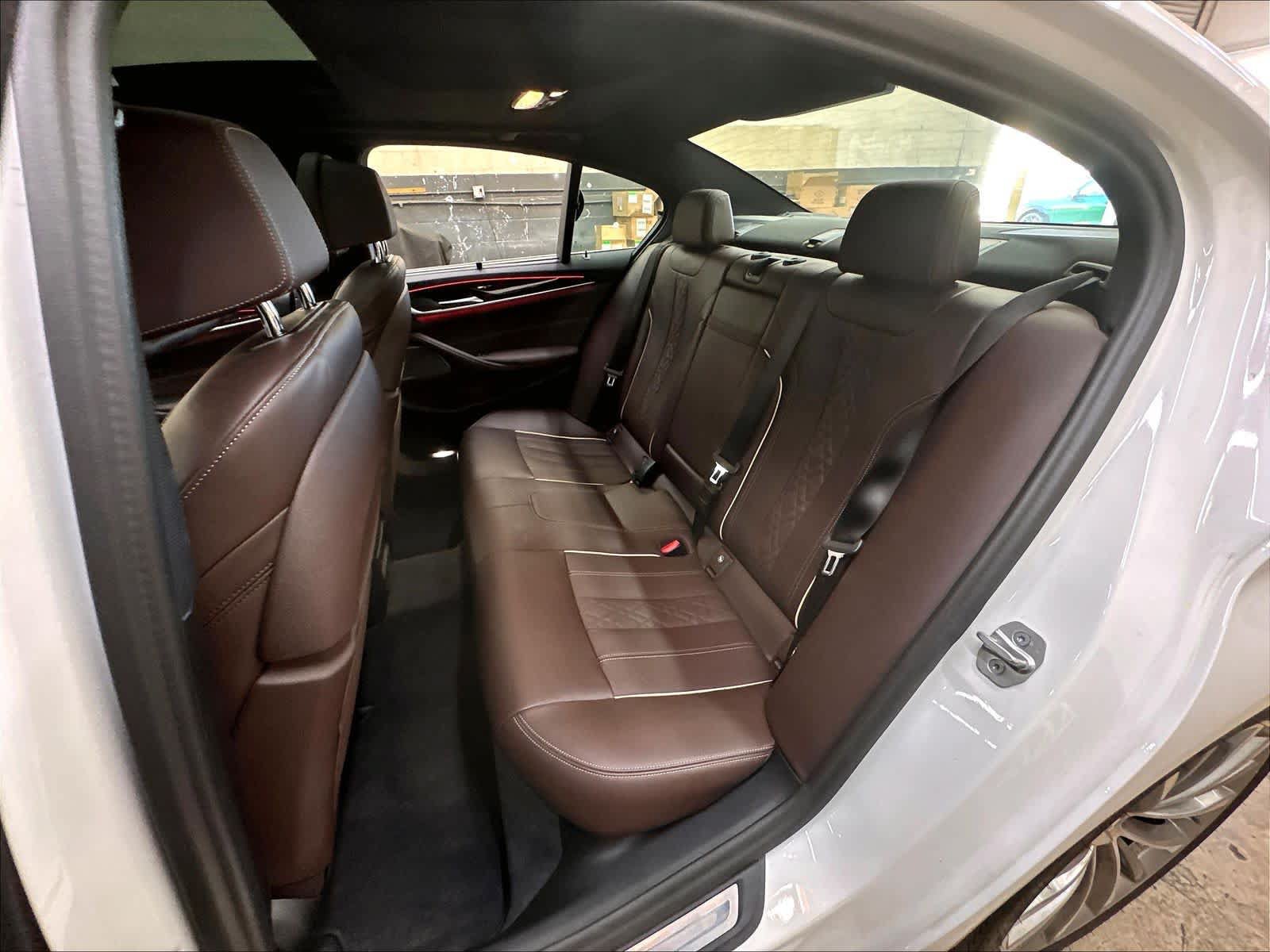 Used 2023 BMW 530i w/ Executive Package RWD image 28