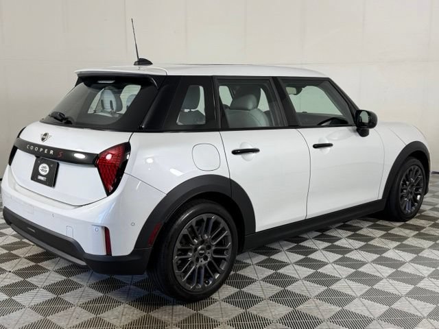 Used 2025 MINI Cooper S FWD image 8
