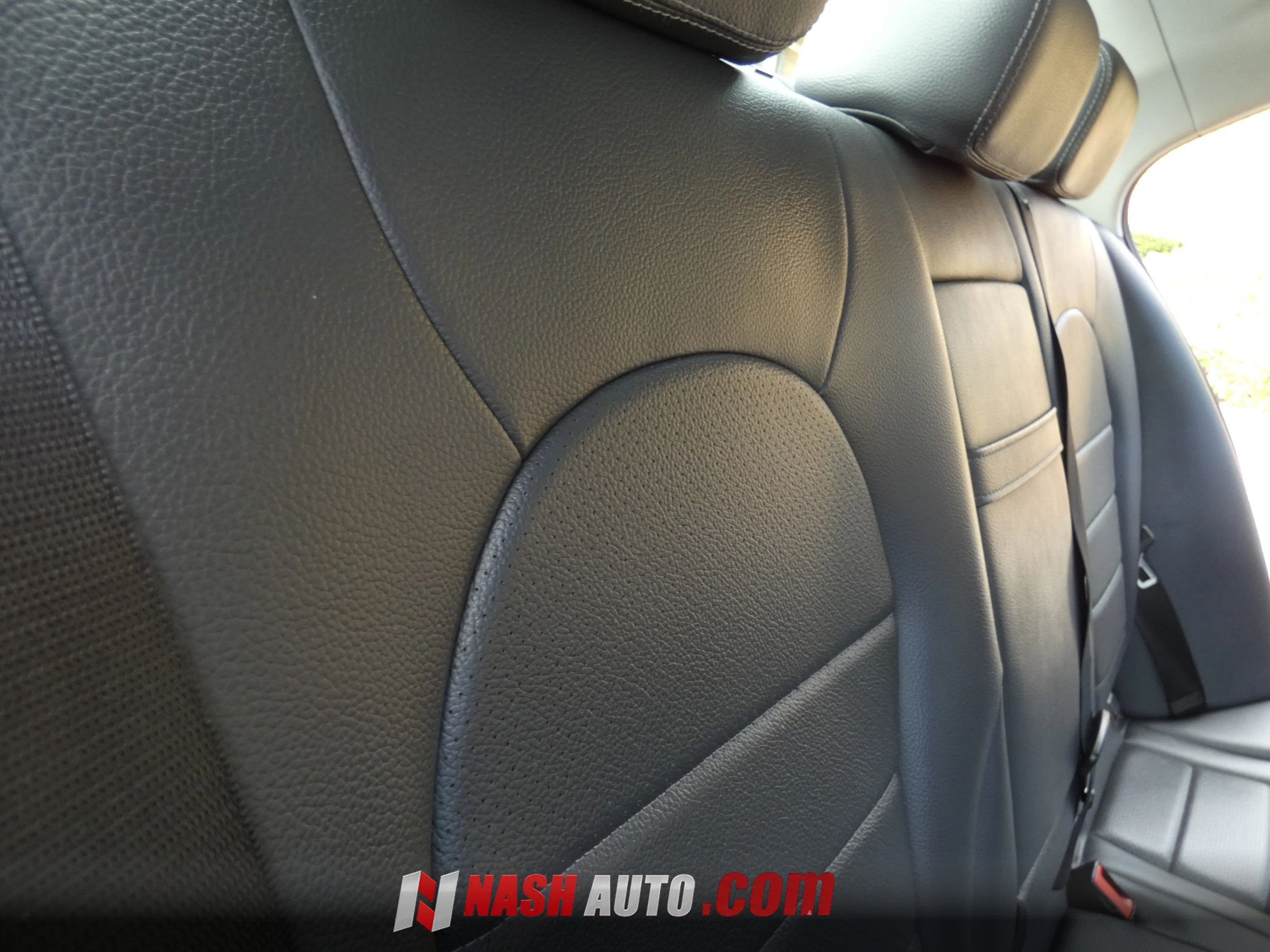 Used 2019 Mercedes-Benz C 300 Sedan image 34