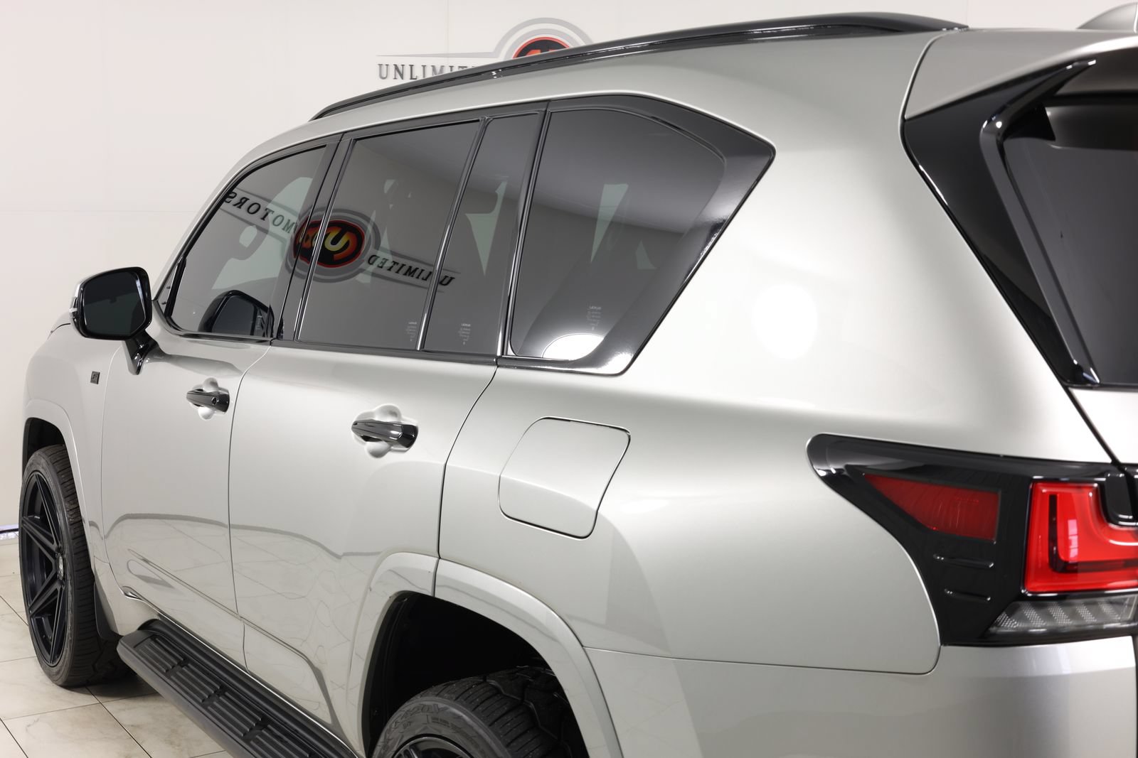 Used 2023 Lexus LX 600 F Sport w/ Accessory Package (Z1) AWD/4WD image 50