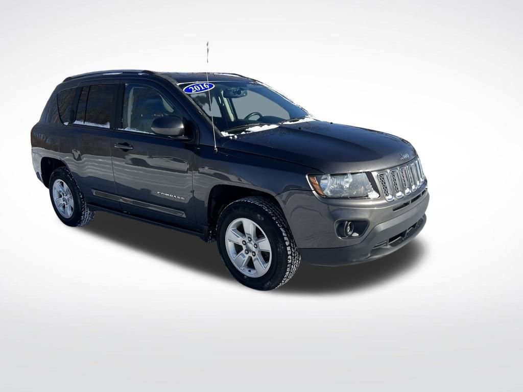 Used 2016 Jeep Compass Latitude image 7
