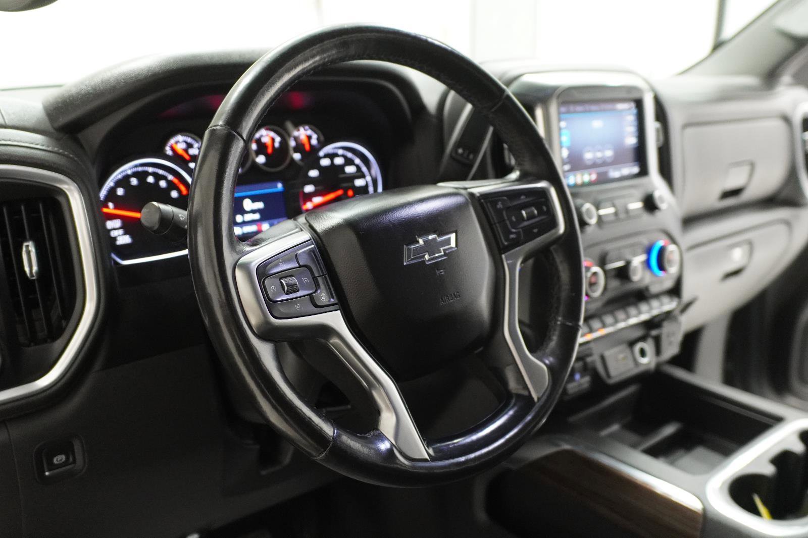 Used 2020 Chevrolet Silverado 1500 RST w/ Texas Edition AWD/4WD image 15