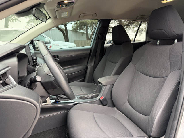 Used 2022 Toyota Corolla Cross LE FWD image 7