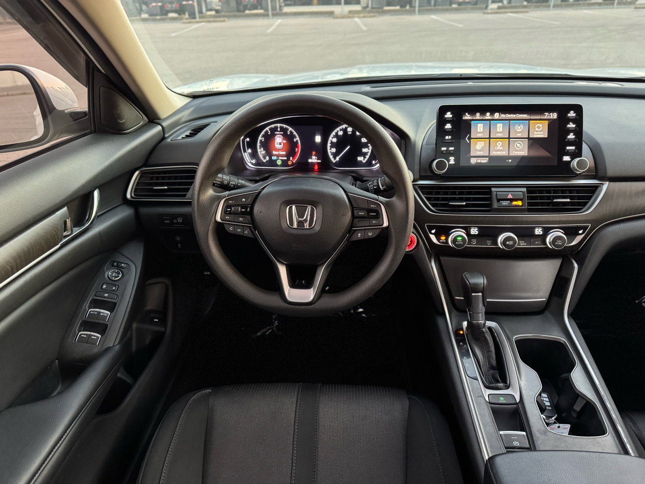 Used 2018 Honda Accord EX image 28