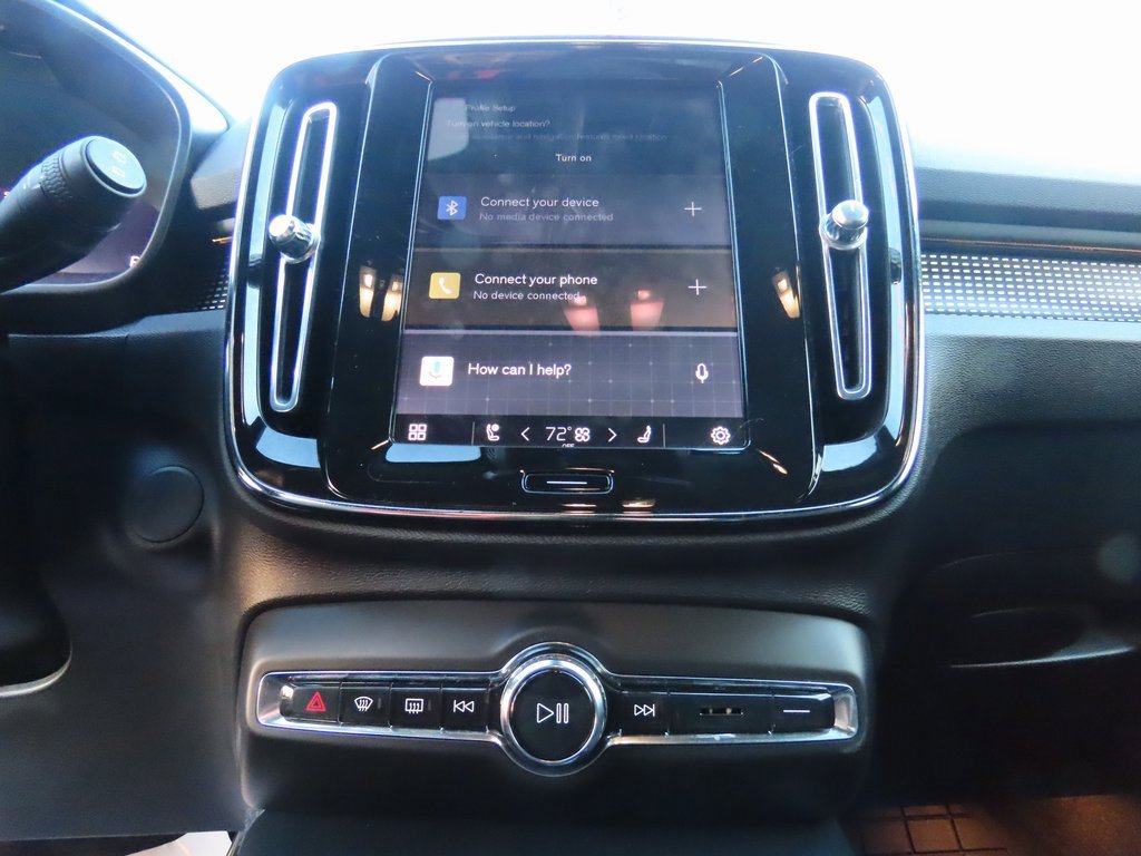 Used 2021 Volvo XC40 P8 Recharge image 25