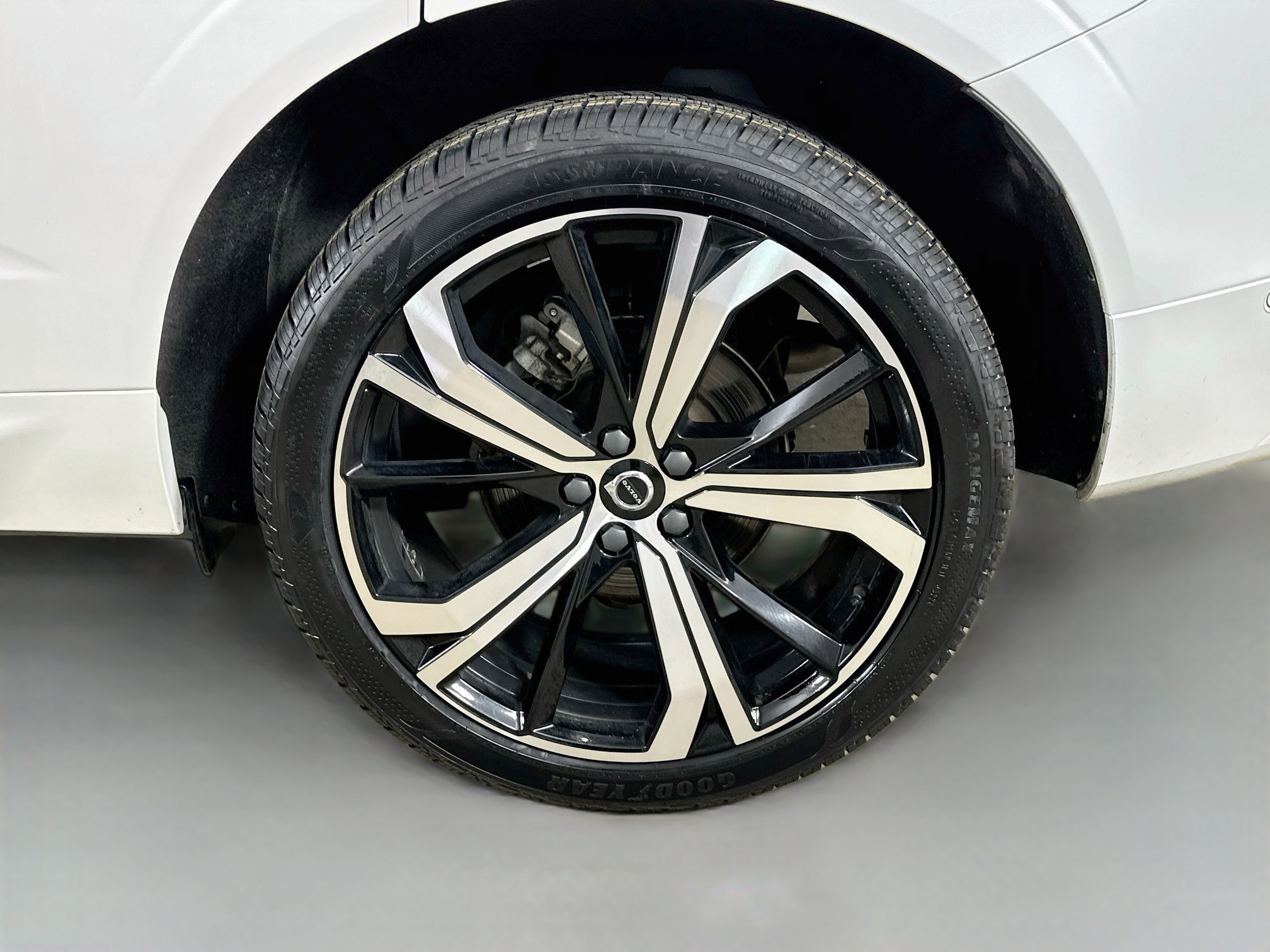Used 2024 Volvo XC60 B5 Ultimate w/ Climate Package AWD/4WD image 37