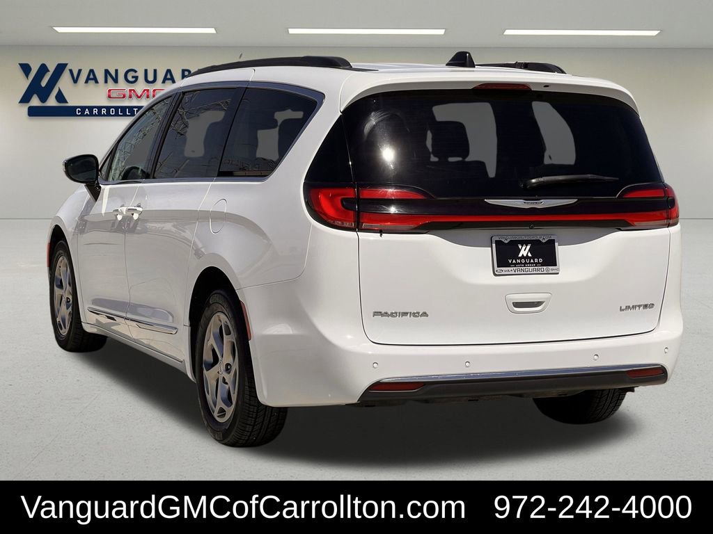 Used 2023 Chrysler Pacifica Limited image 7