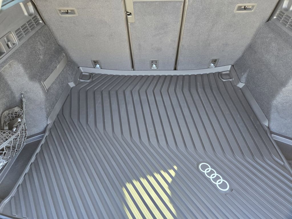 New 2025 Audi Q5 Premium Plus image 36