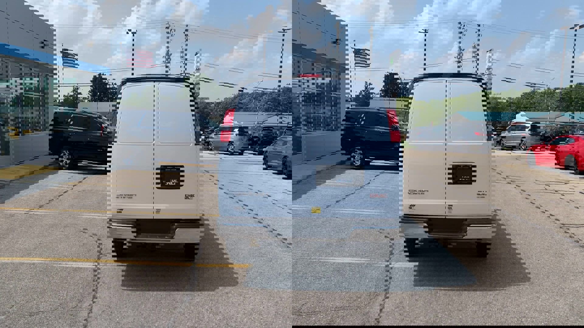 New 2025 GMC Savana 2500 w/ Driver Convenience Package image 31