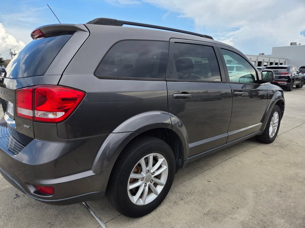 Used 2015 Dodge Journey Crossroad w/ Flexible Seating Group FWD image 4