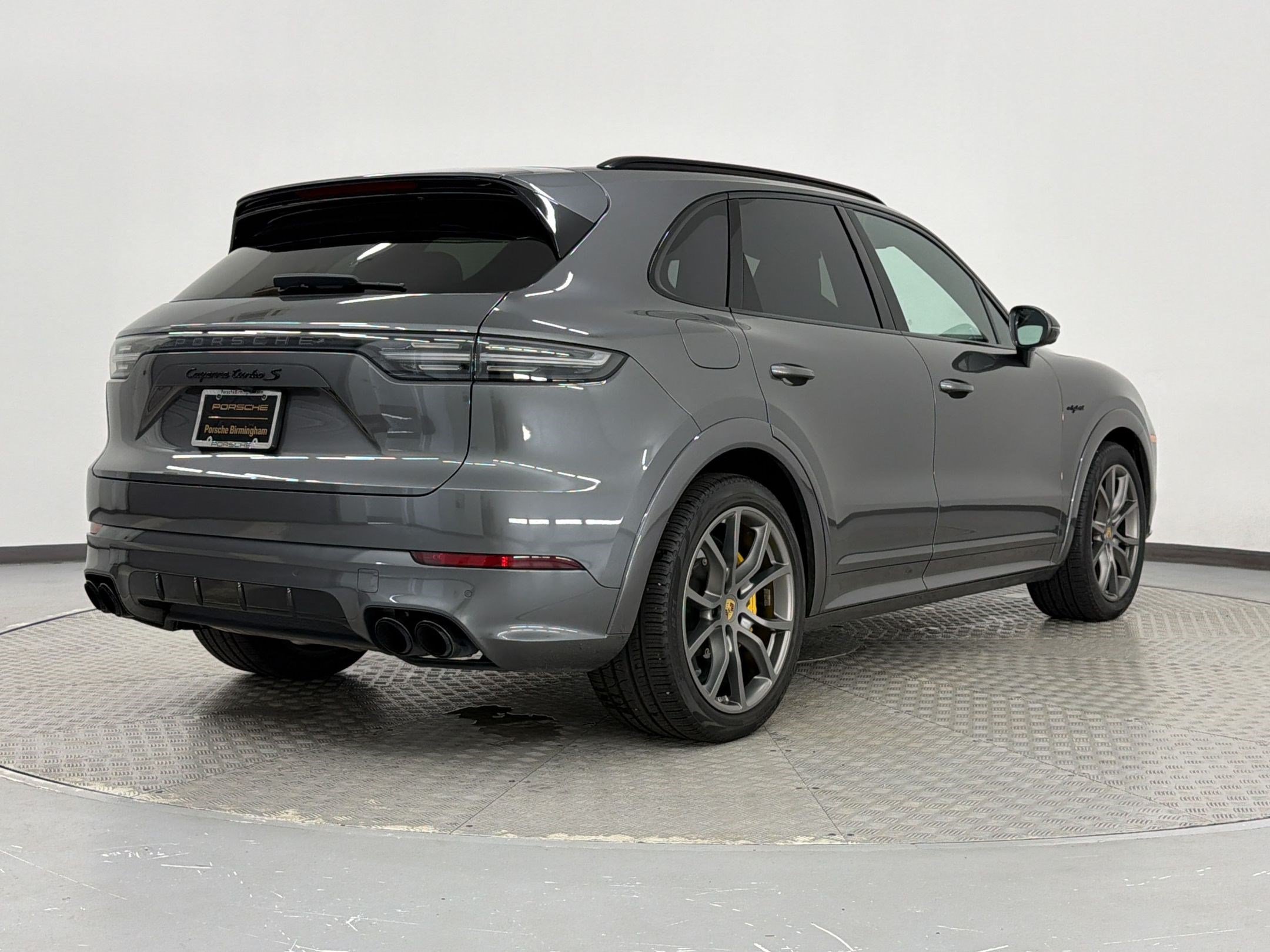 Used 2020 Porsche Cayenne Turbo S AWD/4WD image 9