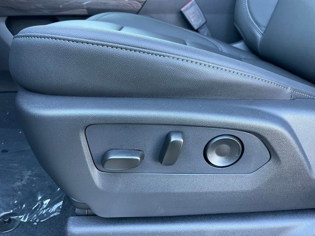 New 2026 Chevrolet Silverado 3500 LTZ w/ LTZ Convenience Package image 10