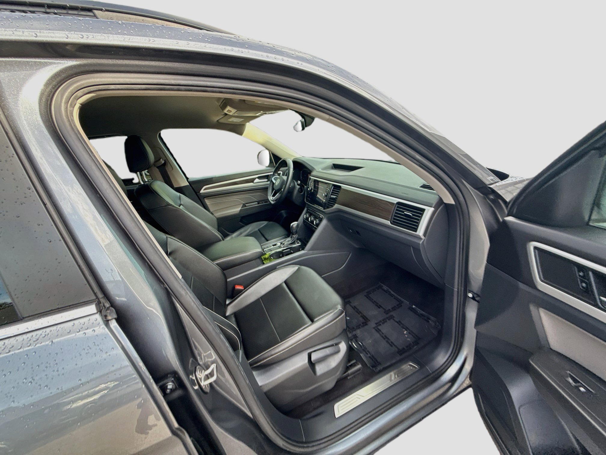 Used 2022 Volkswagen Atlas SE FWD image 31