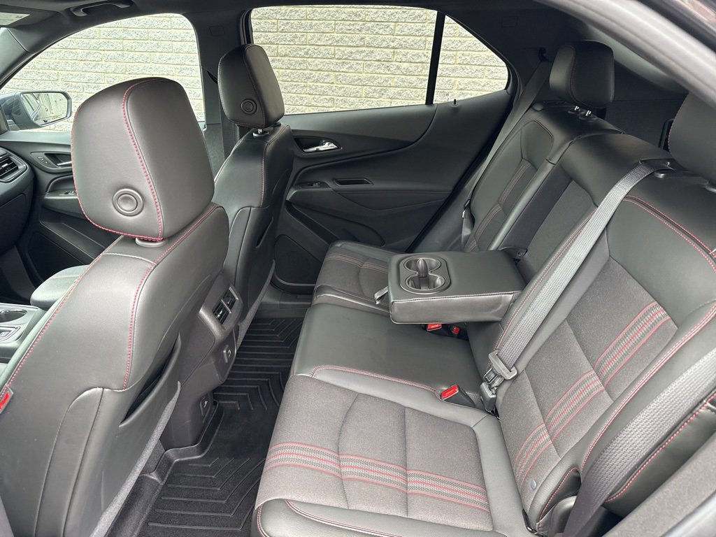 Used 2022 Chevrolet Equinox RS w/ Infotainment Package image 20