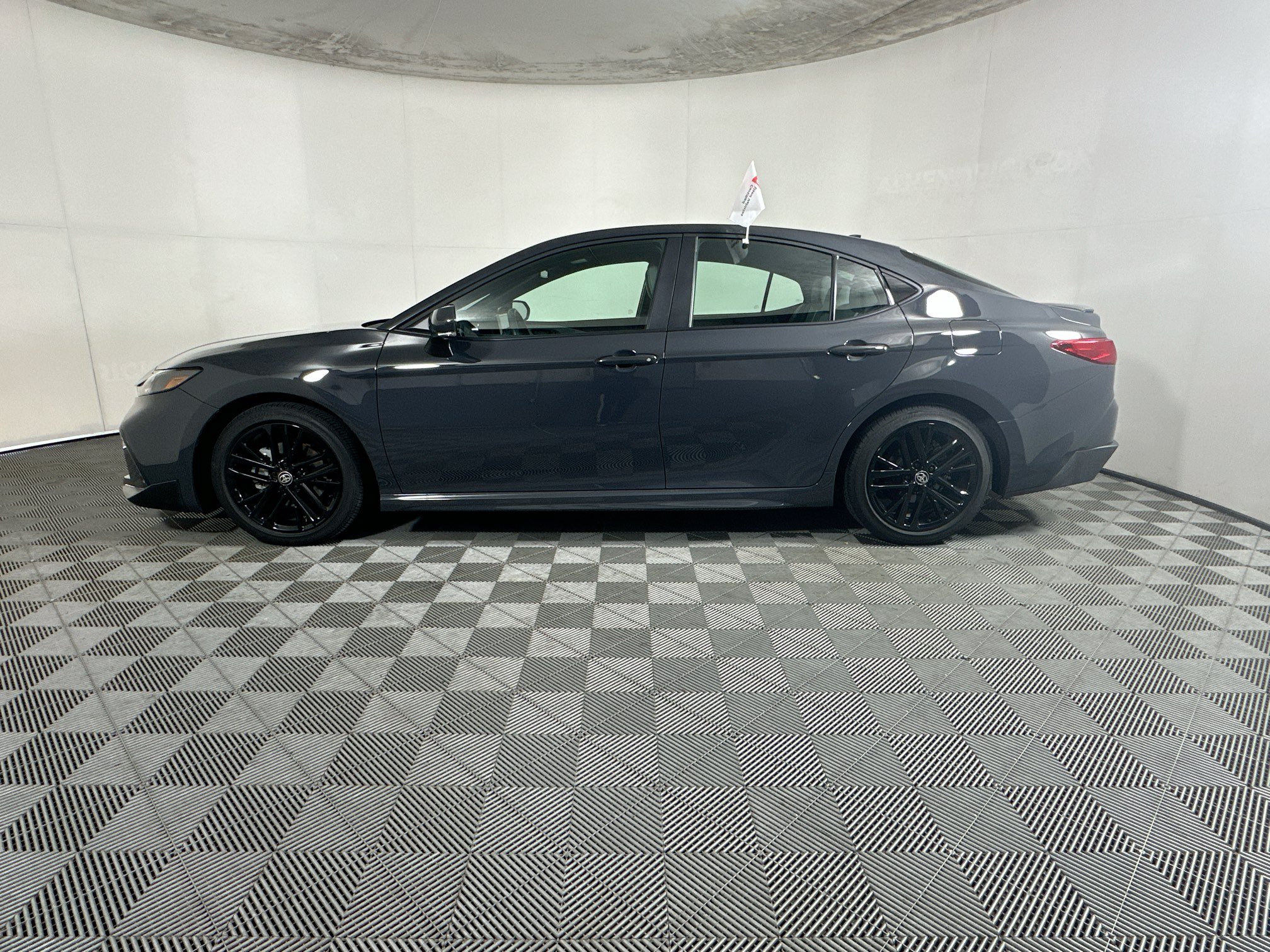 Used 2026 Toyota Camry SE FWD image 6