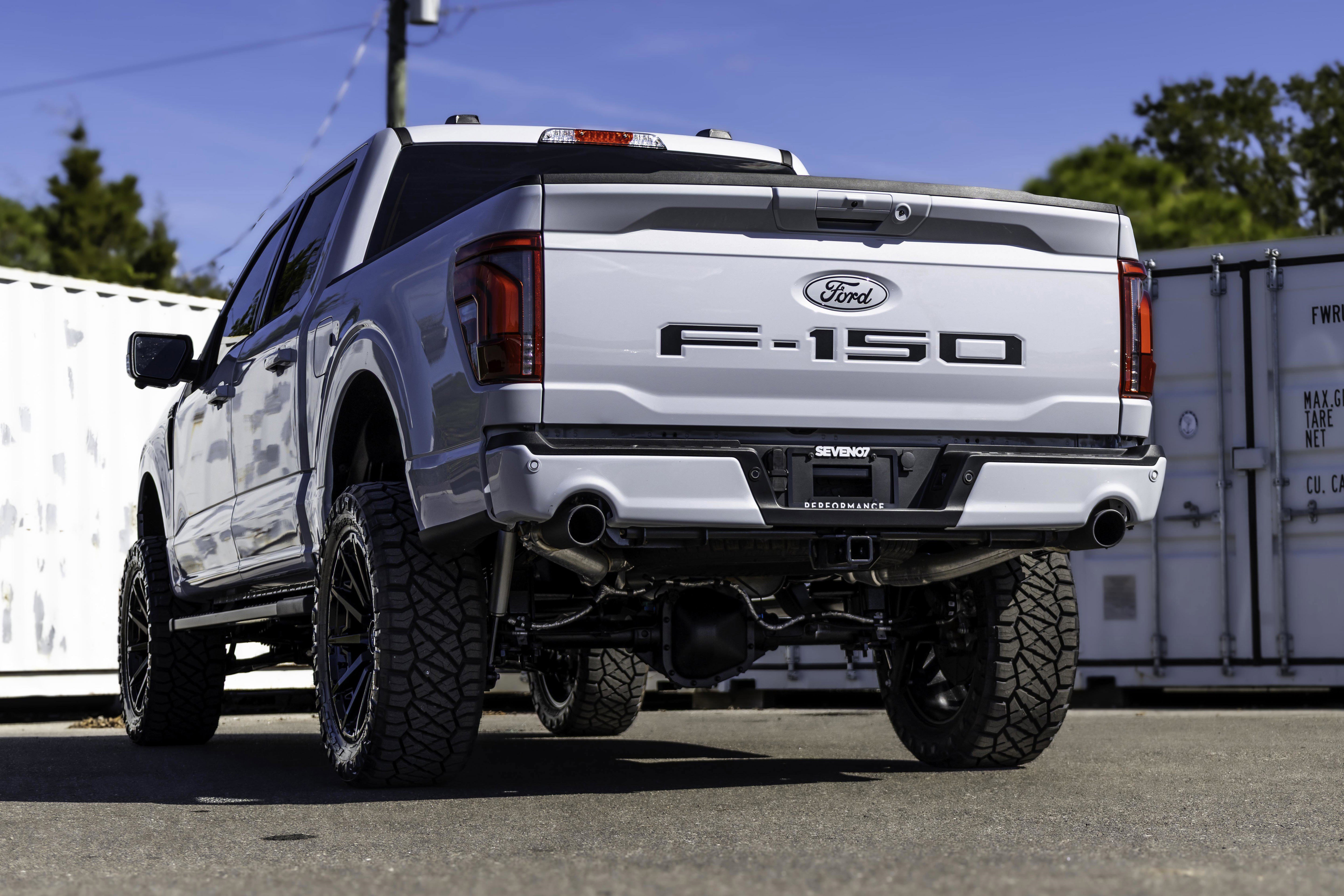 New 2025 Ford F150 Lariat w/ Equipment Group 502A High image 6
